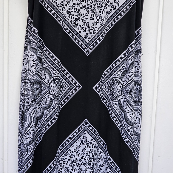 Soma Black White Floral Pattern Knit Sleeveless Belted Maxi Dress Medium - Picture 12 of 16